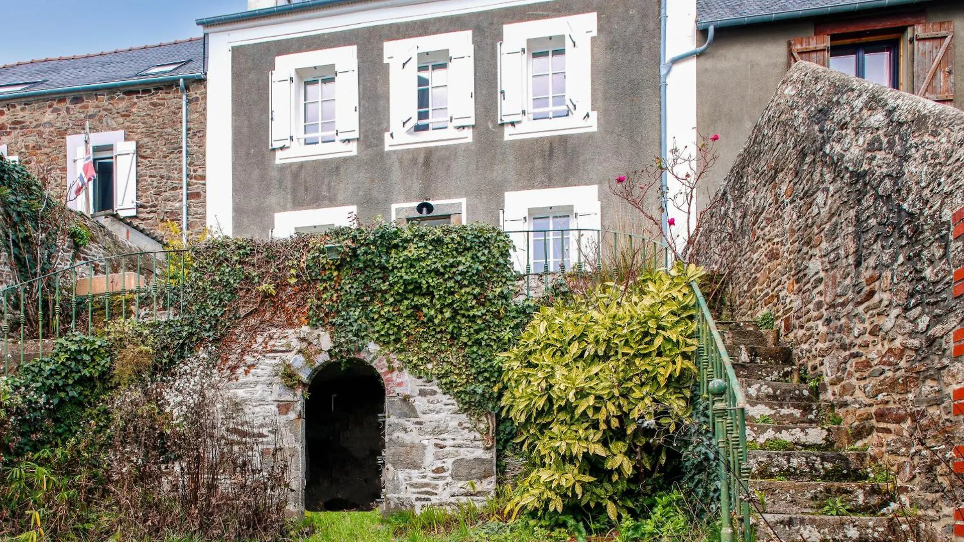 Semesterbostad Vue Exceptionnelle - Acces Prive Front De Mer La Ville-ès-Nonais Frankrike